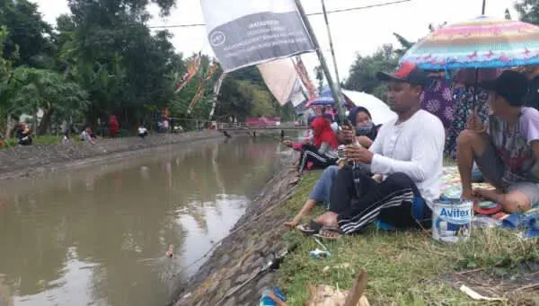 Lomba Memancing Empet, Pertama Kali di Jember