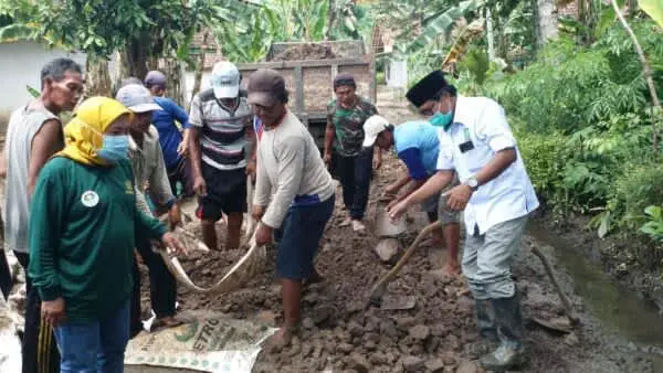 DPP Perempuan Bangsa PKB, Baksos di Desa Sidodadi yang Terdampak Banjir