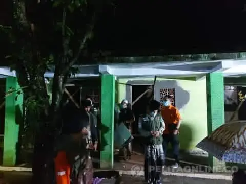 BPBD dan LPBI-NU Jawa Timur Distribusikan Bantuan Para Santri Korban Banjir Jember