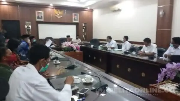 Nelayan Puger Adukan Lelang ICS Ke DPRD Jember, Karena Dinilai Tidak Wajar
