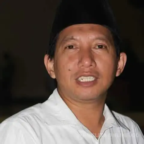 Konsep Pembangunan Indonesia dan Cara Makan Bubur Panas serta Tahlilan