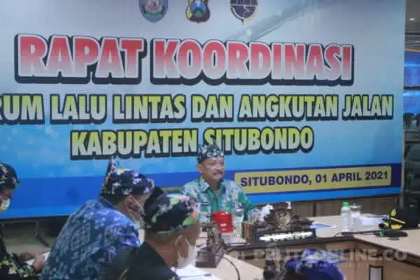 Pemkab Situbondo Akan Uji Coba Jalan Dua Arah
