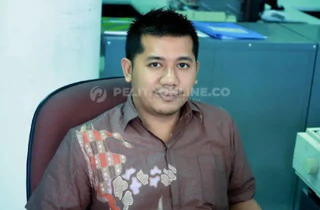 Dibalik Viralnya Framming Pemberitaan Kadis Kemendikbud Bondowoso Menyanyi Dangdutan