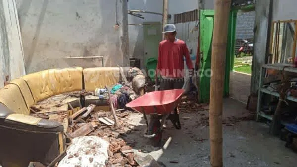 Akibat Gempa, Rumah Warga Sumberrejo – Ambulu Rusak Parah dan 6 Orang Alami Luka