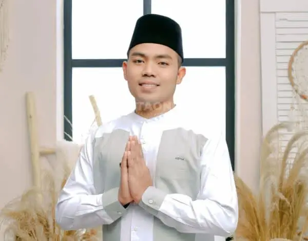 Patuh Ke Guru, Rohman Mengabdi Untuk Masyarakat Melalui PKS