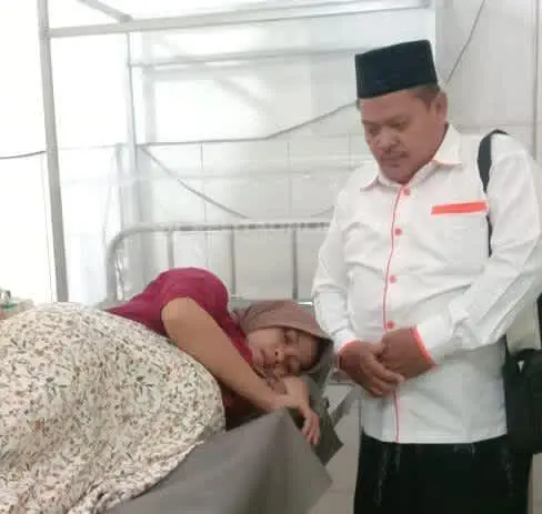 Caleg PKS ini Bantu Ibu Hamil yang Hendak Melahirkan