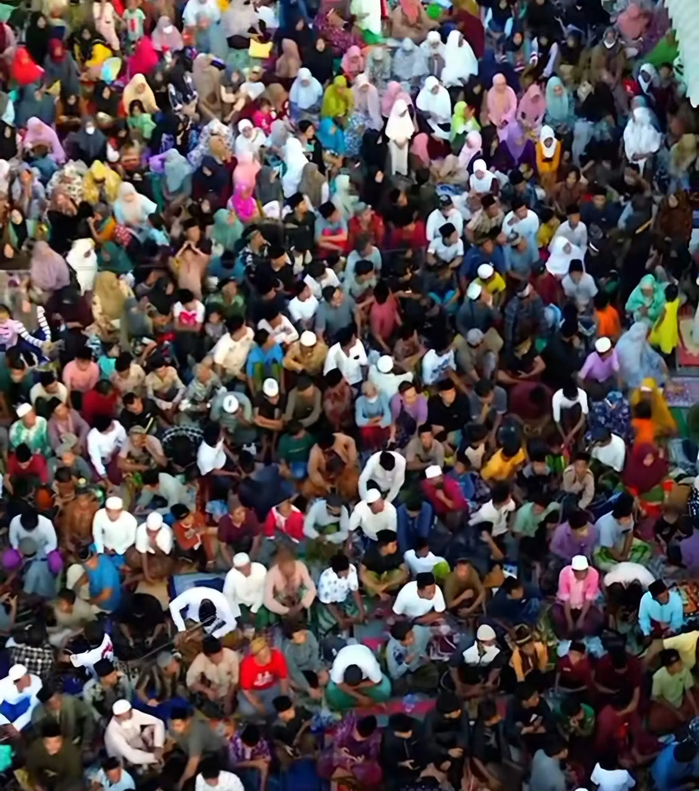 Viral Shalat Tarawih di Sumenep: Jamaah Kumpul Jam 14.00, Ada Apa?