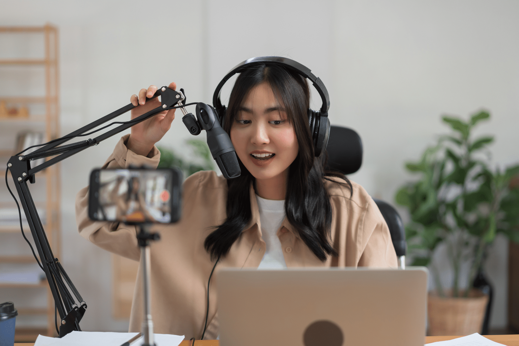 Bagaimana Cara Menjadi Content Creator Sukses di Tahun 2025?