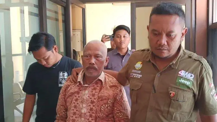 Motif Kakek Bacok Tetangga: Tragedi Berdarah di Bojonegoro